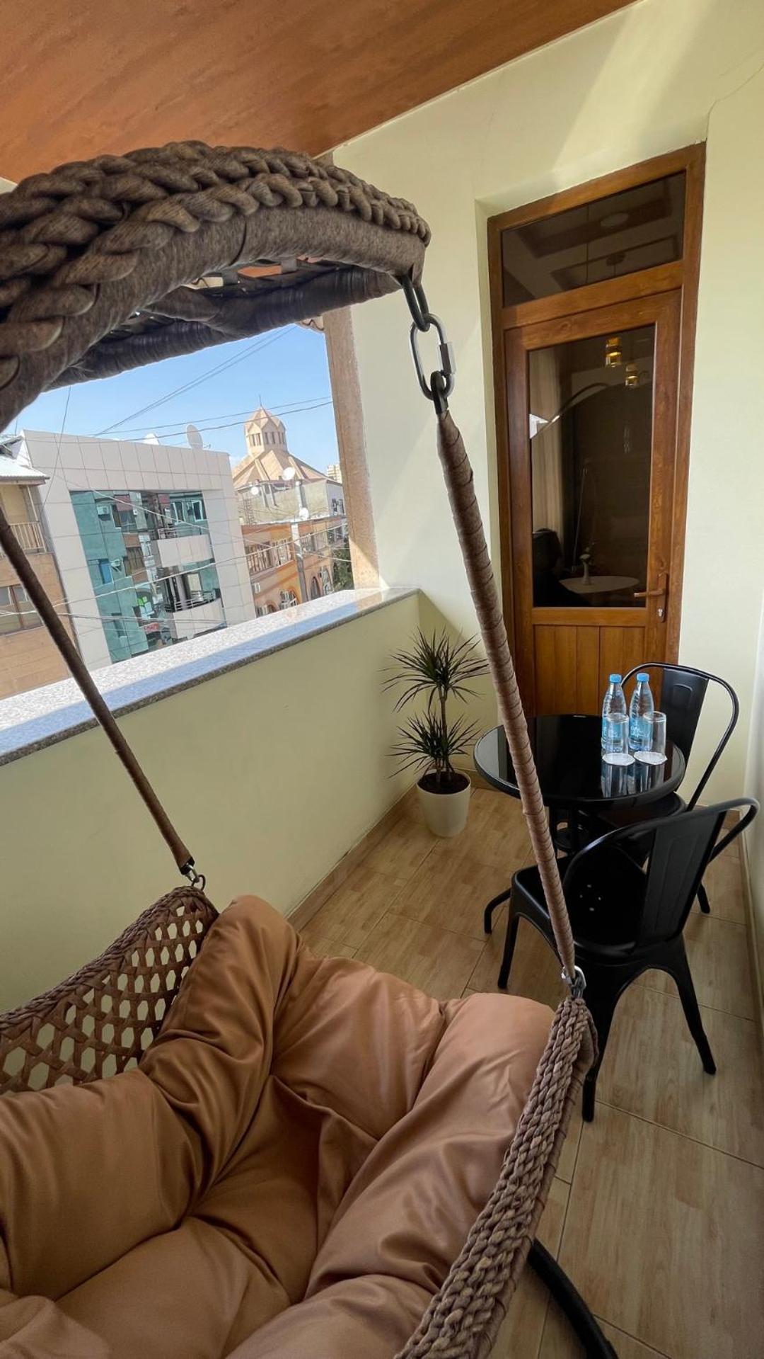 Rg Boutique Hotel Yerevan Bagian luar foto