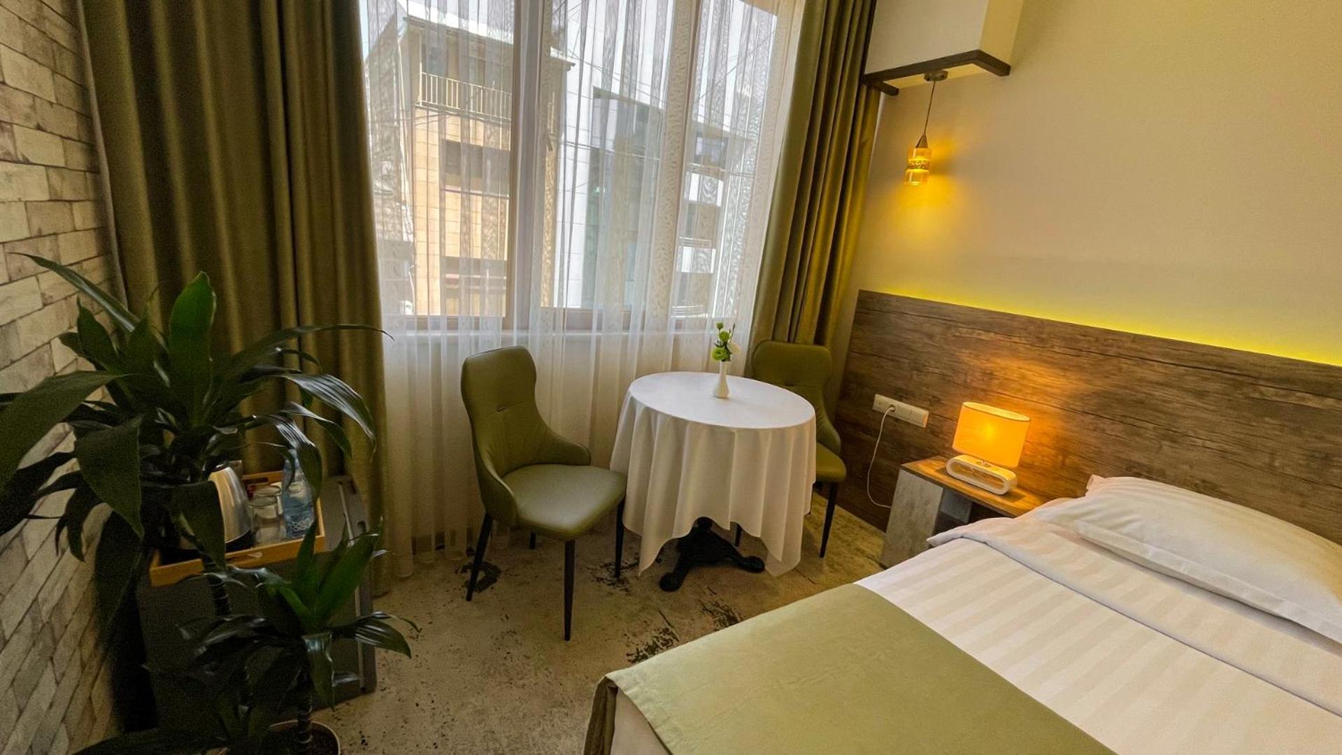 Rg Boutique Hotel Yerevan Bagian luar foto